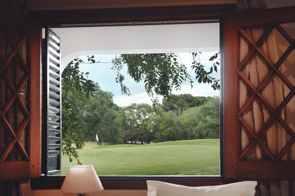 لا كومبر Hotel Victoria Golf الغرفة الصورة